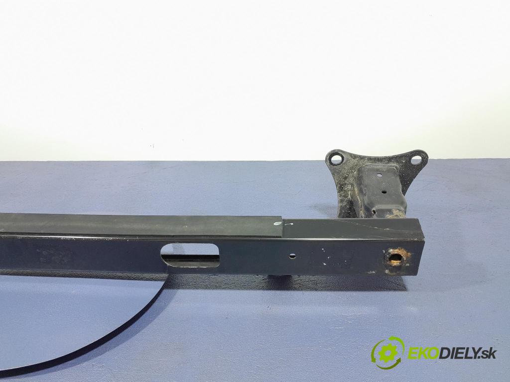 Opel Combo 2023 výstuha narazník zad