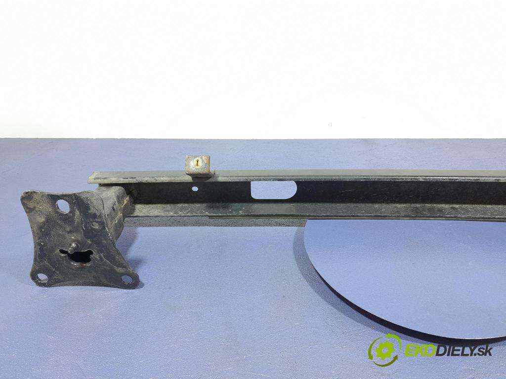 Opel Combo 2023 výstuha narazník zad