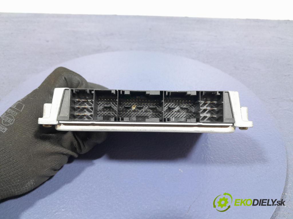 Bmw Seria 3 2002 riadiaca jednotka Motor: 7523838