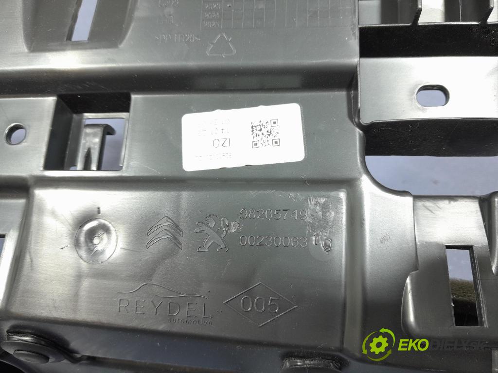 Opel Combo 2023 kryt Plast: Interiéry: 98205749