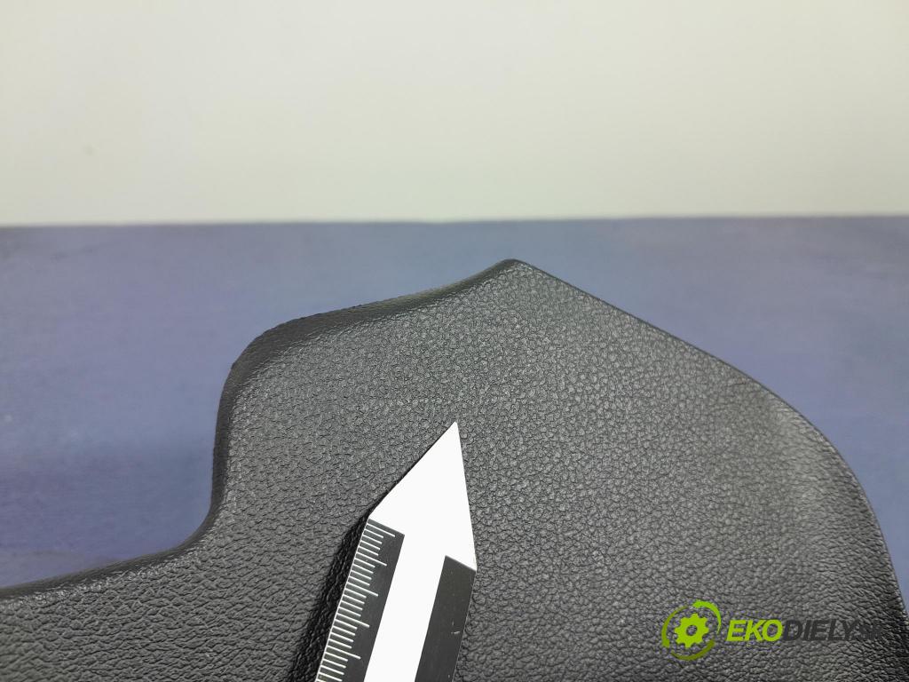 Opel Combo 2023 kryt Plast: Interiéry: 9816563977