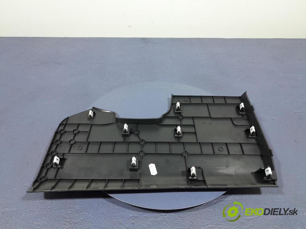 Opel Combo 2023 kryt Plast: Interiéry: 9816563977