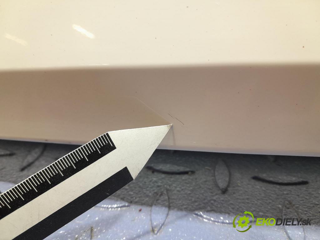 Skoda Fabia 2019 zadní dveře kufra: kufr