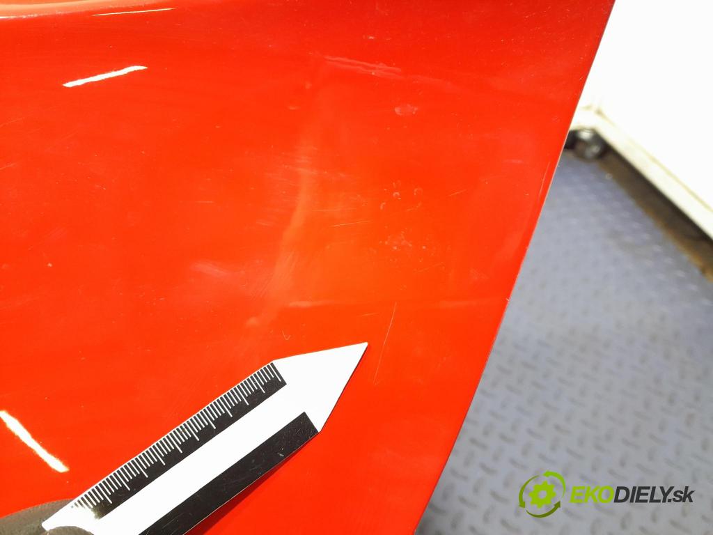 Porsche Cayman 2016 dveře před Vlevo, odjet: