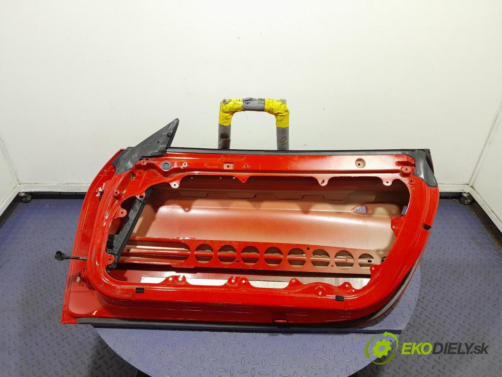 Porsche Cayman 2016 dveře před prave 