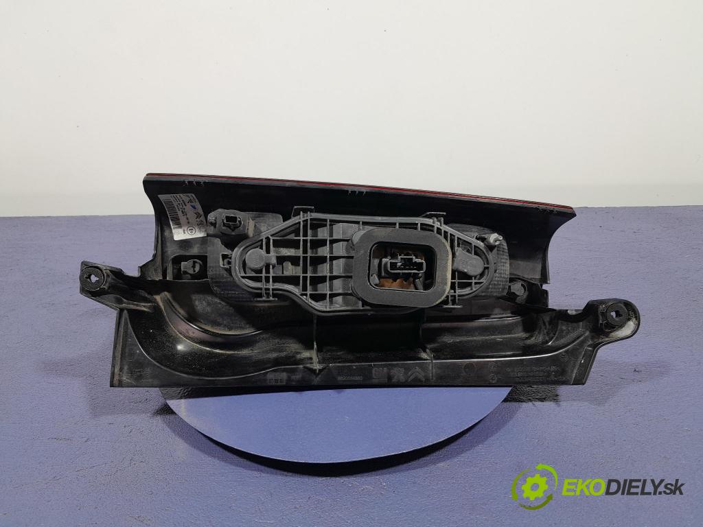 Opel Combo 2023 svetlo / reflektor zad Prava: Vonkajsia: 9820554880