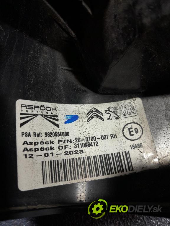 Opel Combo 2023 světlo Zad: Práva: Mimo: 9820554880