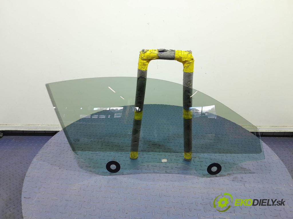 Porsche Cayman 2016 sklo dveře před Práva: