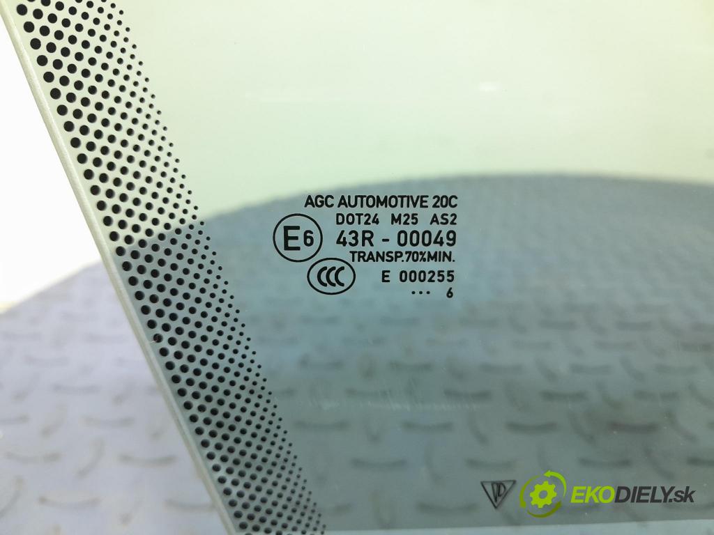 Porsche Cayman 2016 sklo dveře před Práva: