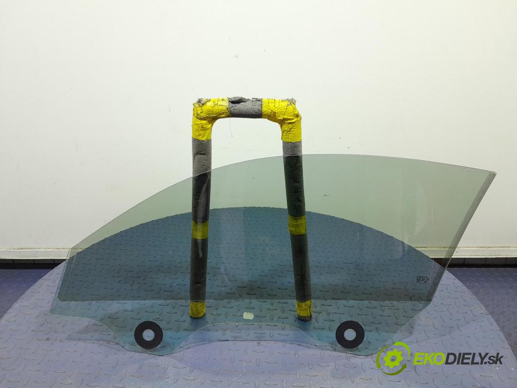 Porsche Cayman 2016 sklo dvere Predné Prava: 