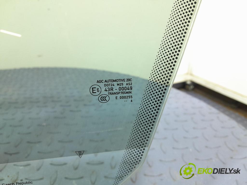 Porsche Cayman 2016 sklo dvere Predné ľavá