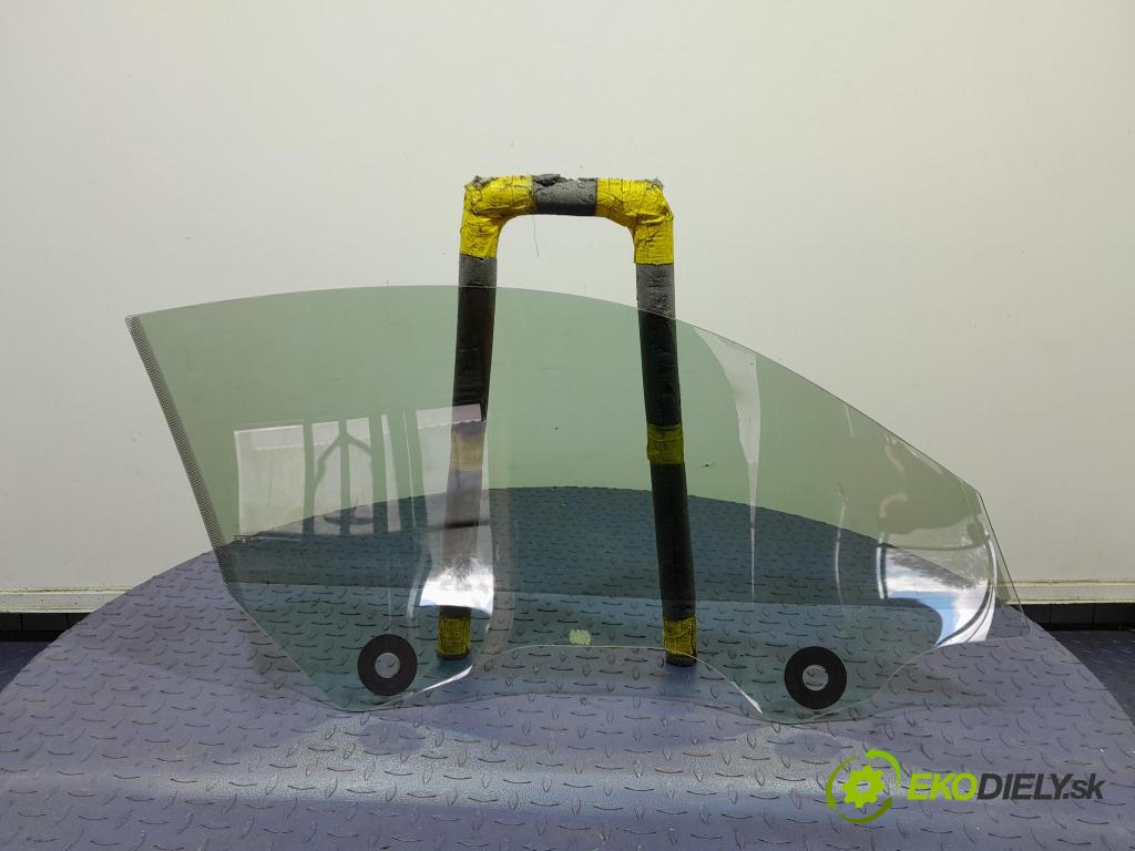 Porsche Cayman 2016 sklo dvere Predné ľavá