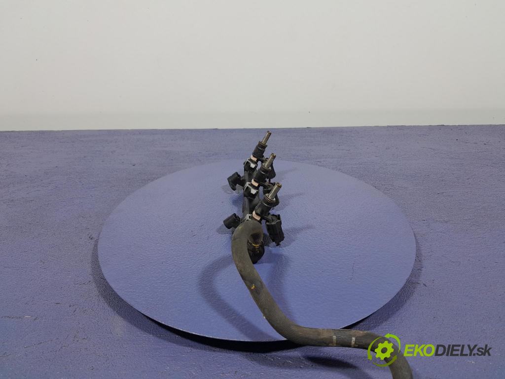 Skoda Fabia 2019 lišta Dodávka: 04C133313AH