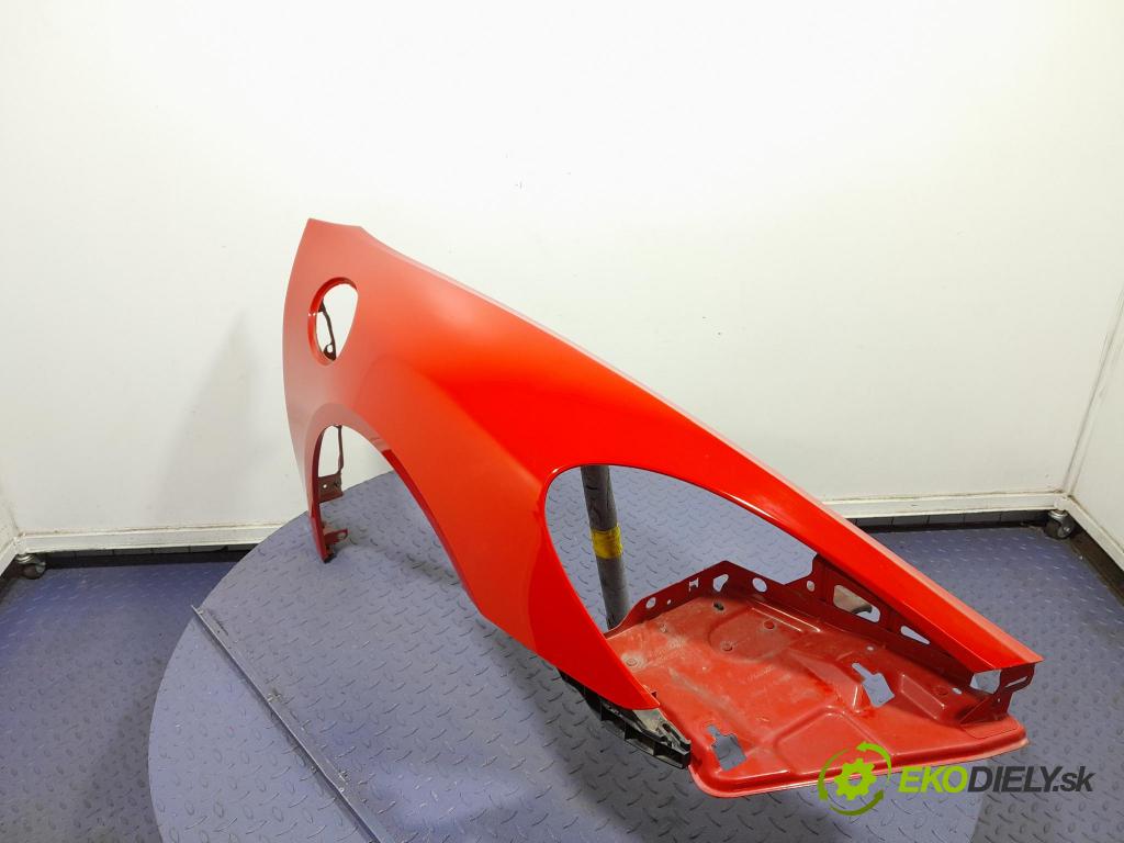 Porsche Cayman 2016 blatník Predné v pravo: