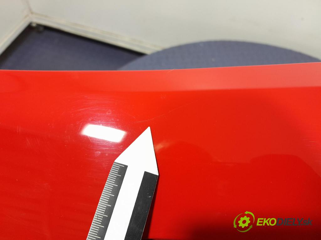 Porsche Cayman 2016 blatník Predné v pravo: