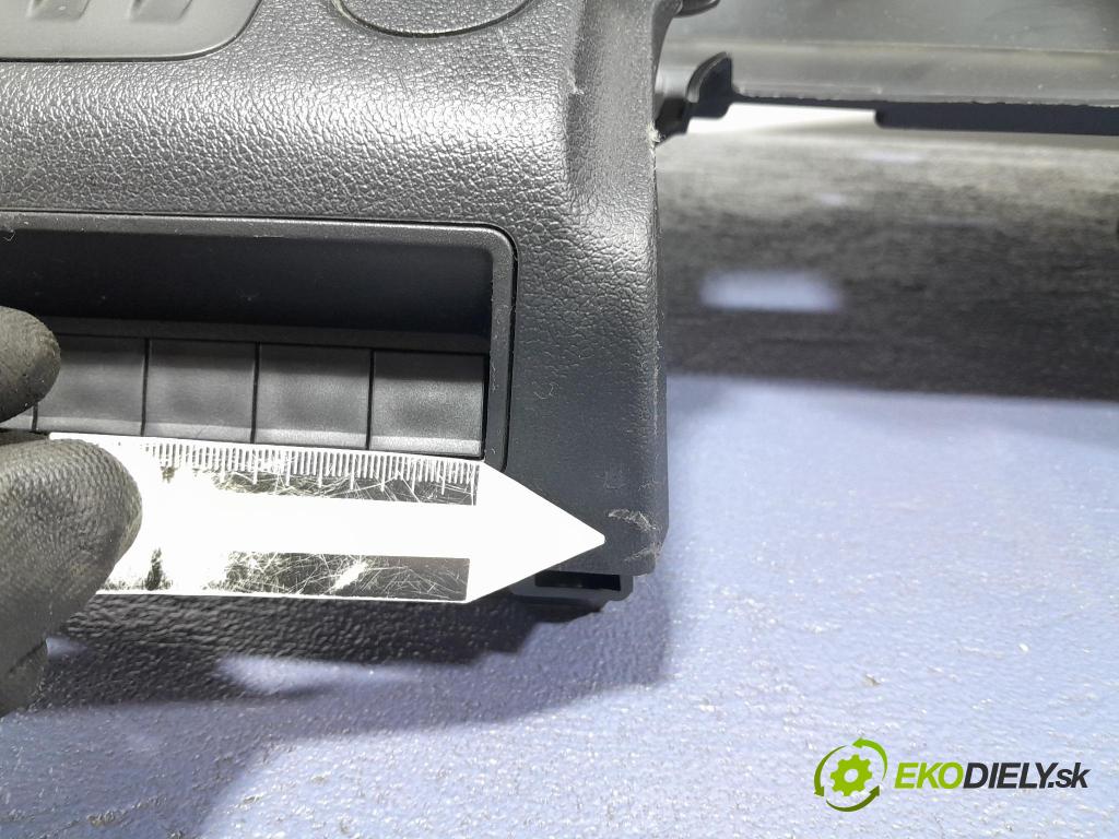 Opel Combo 2023 kokpit,pristrojová doska 98419671ZD