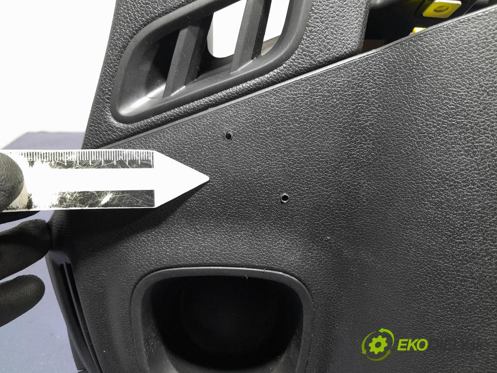 Opel Combo 2023 kokpit,pristrojová doska 98419671ZD