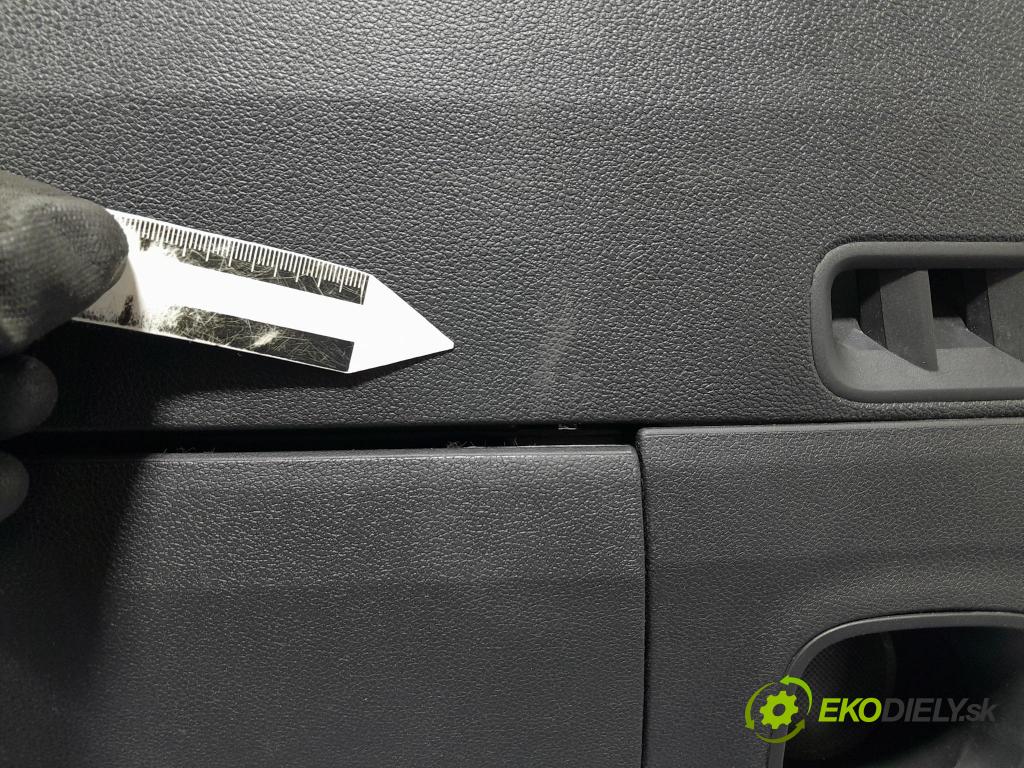 Opel Combo 2023 kokpit,pristrojová doska 98419671ZD