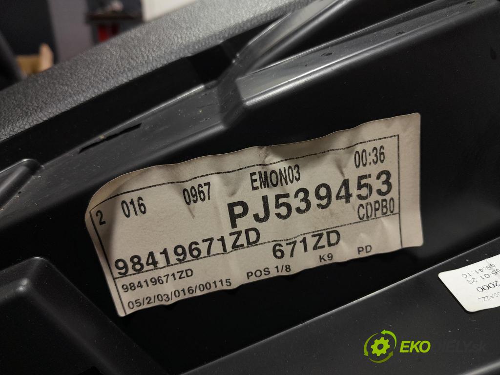 Opel Combo 2023 kokpit,pristrojová doska 98419671ZD