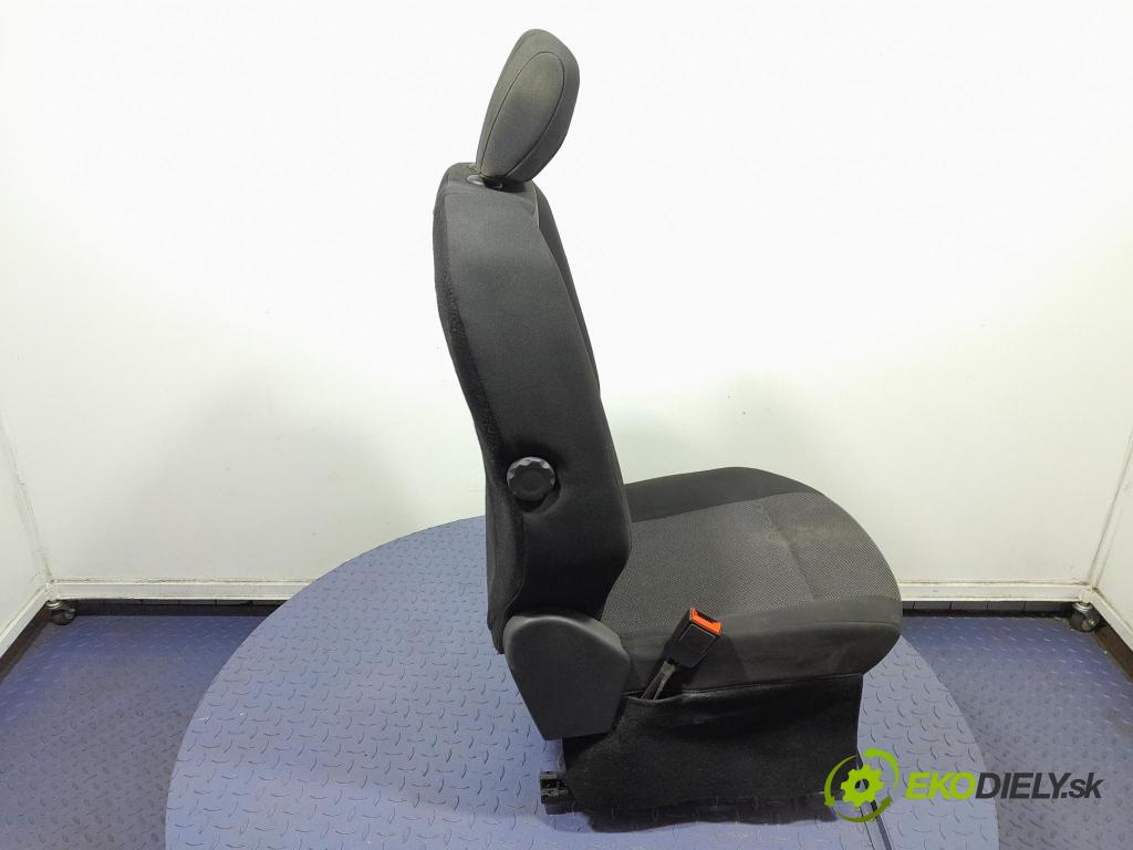 Opel Combo 2023 Sedačka Ovládače: