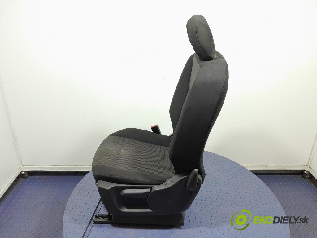 Opel Combo 2023 Sedačka Ovládače: