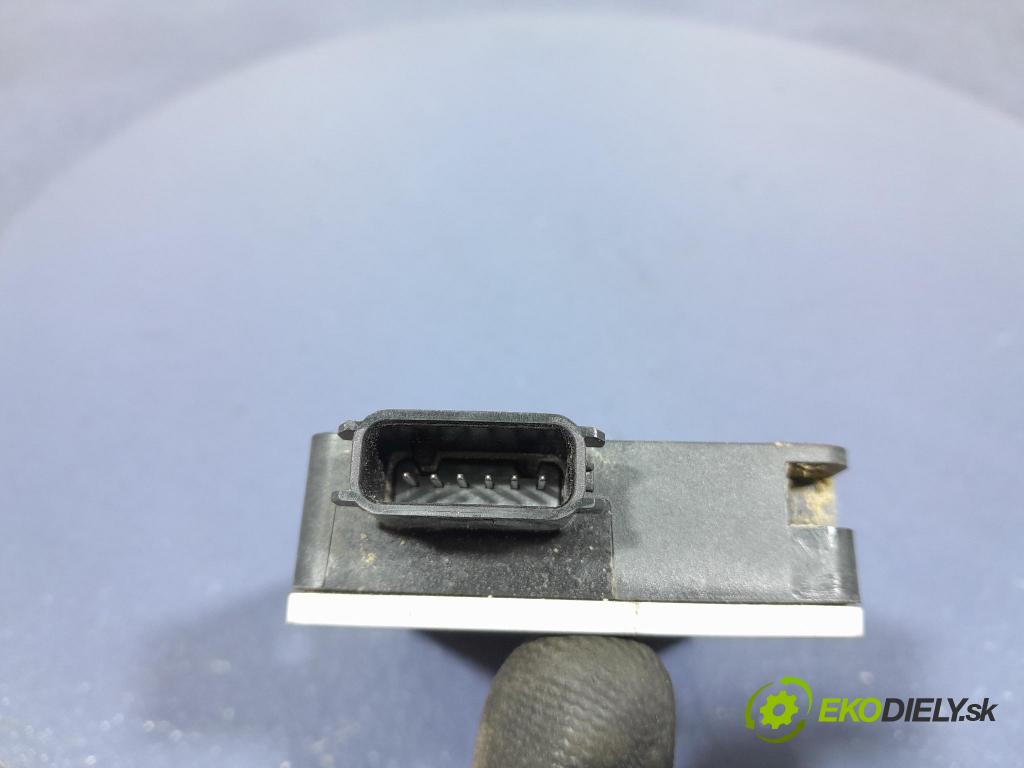 Mercedes A-klasa 2014 Radar: A0009055103