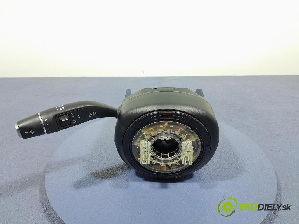 Mercedes A-klasa 2014 prepínač Komplex: A2469000911