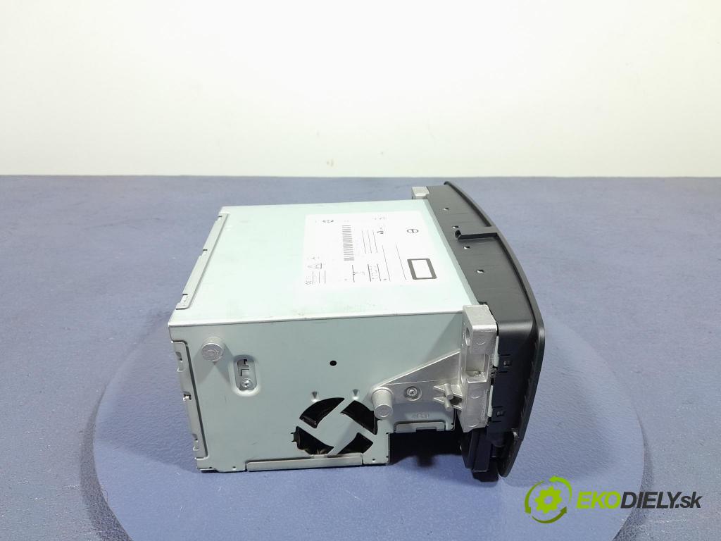 Mercedes A-klasa 2014 Radio I Navigácia: A2469009412