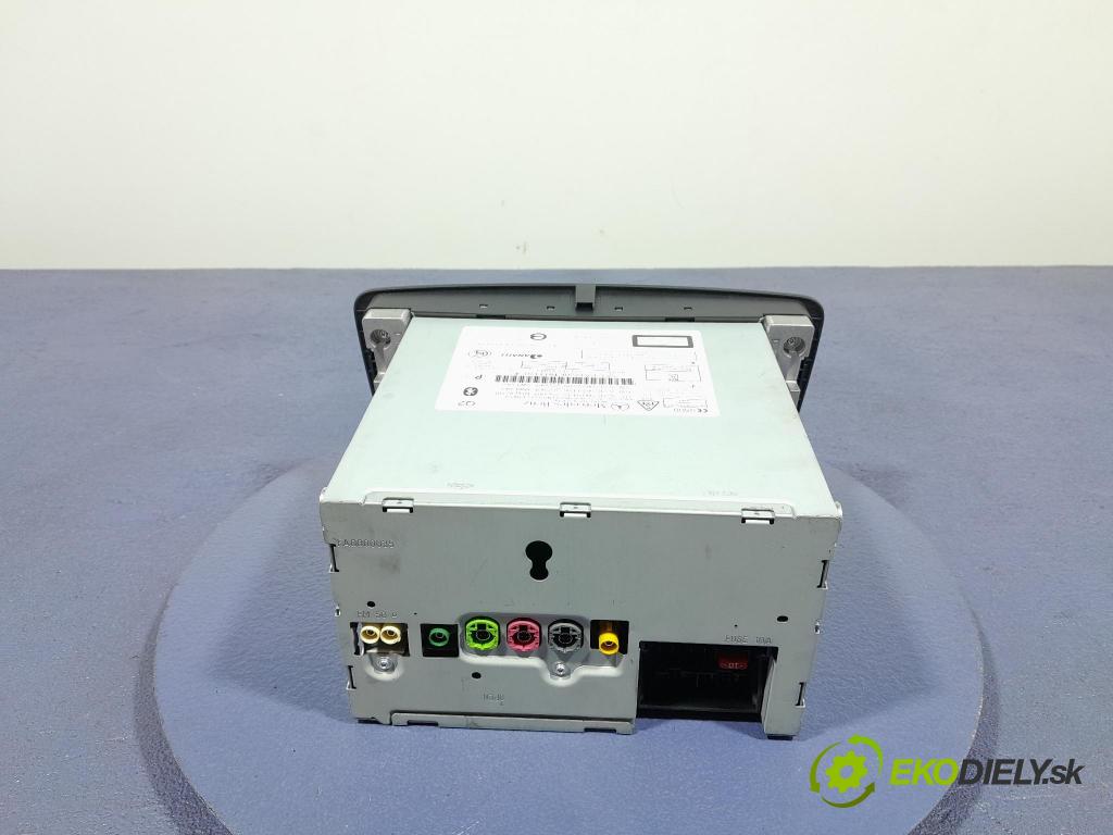 Mercedes A-klasa 2014 Radio I Navigácia: A2469009412