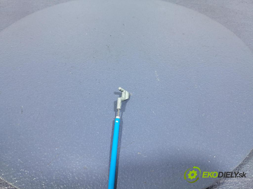 Mercedes A-klasa 2014 zámok dvere Predné Vľavo: A1667200135