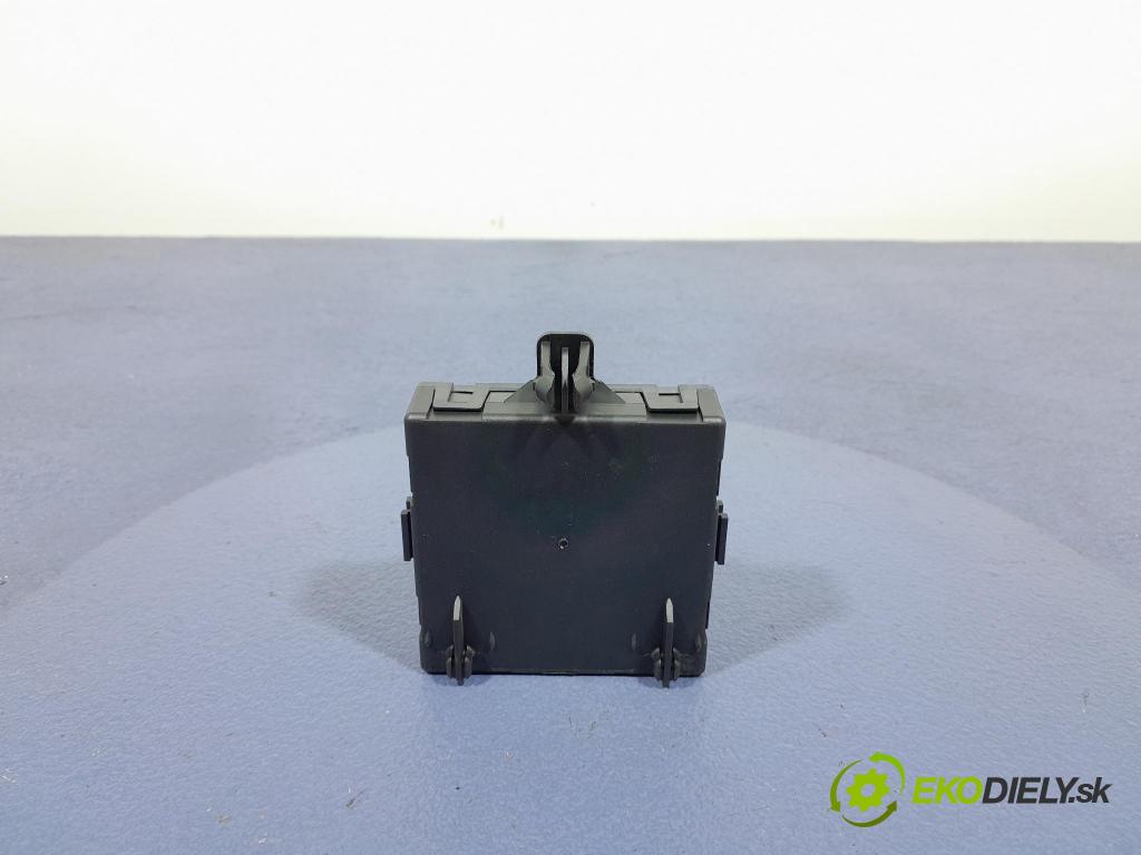 Mercedes A-klasa 2014 řídící jednotka A1669005411