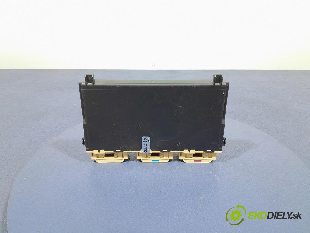 Mercedes A-klasa 2014 řídící jednotka Sedačka: A2468200526