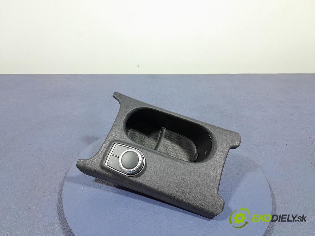 Mercedes A-klasa 2014 kastlík A1766801610