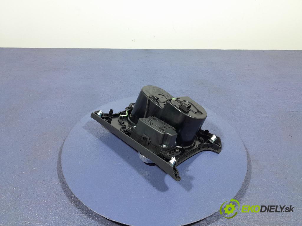 Mercedes A-klasa 2014 kastlík A1766801610