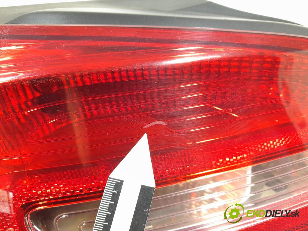 Mercedes A-klasa 2014 svetlo / reflektor zad ľavá Vonkajsia: A1769060100