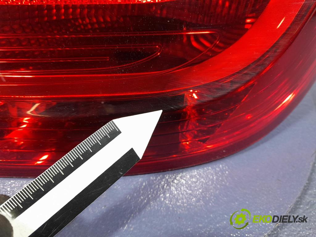 Mercedes A-klasa 2014 svetlo / reflektor zad Prava: Vonkajsia: A1769060200