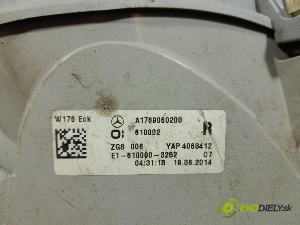 Mercedes A-klasa 2014 svetlo / reflektor zad Prava: Vonkajsia: A1769060200