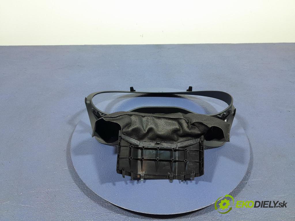 Mercedes A-klasa 2014 kryt Plast: Interiéry: A1766830100