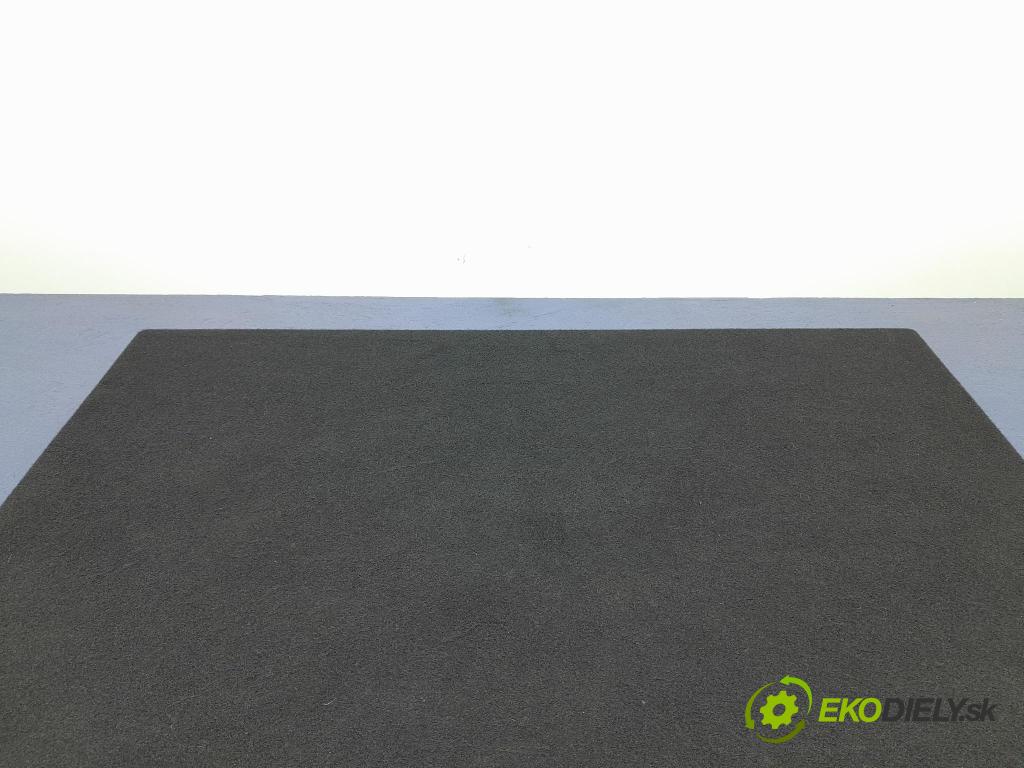 Mercedes A-klasa 2014 koberec do auta A1766800042