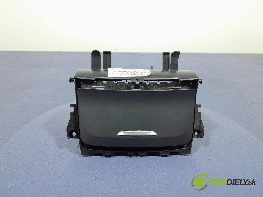 Mercedes A-klasa 2014 Popielniczka A1768100179