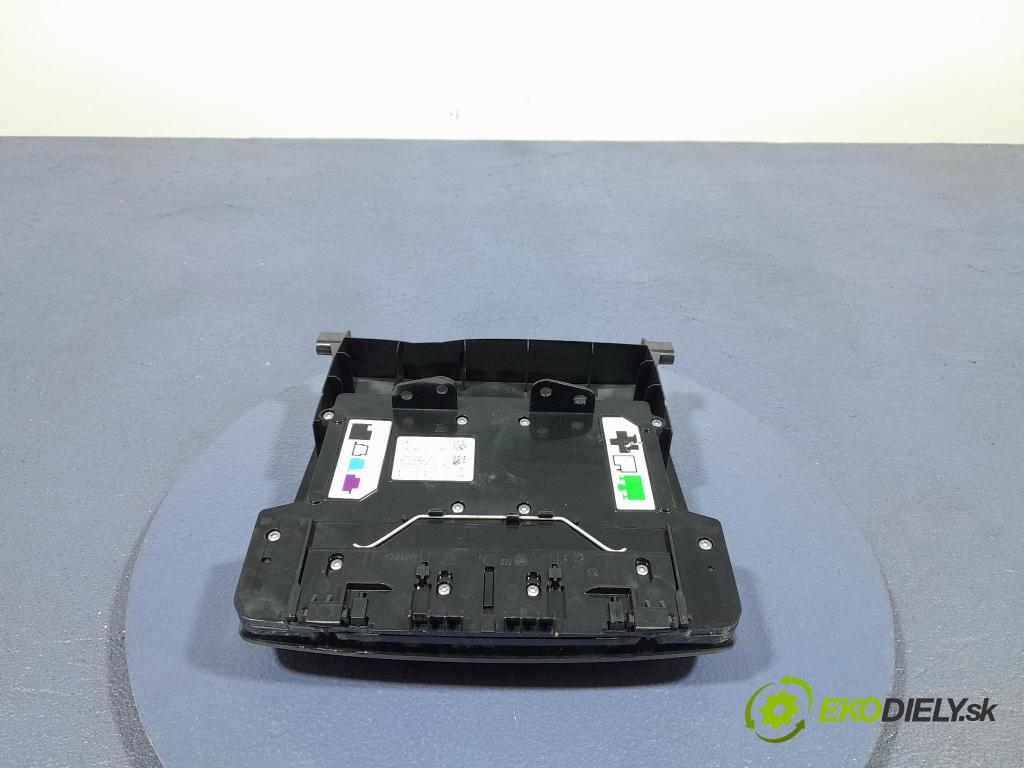 Mercedes A-klasa 2014 Svietidlá: Vnútri: A0009006503