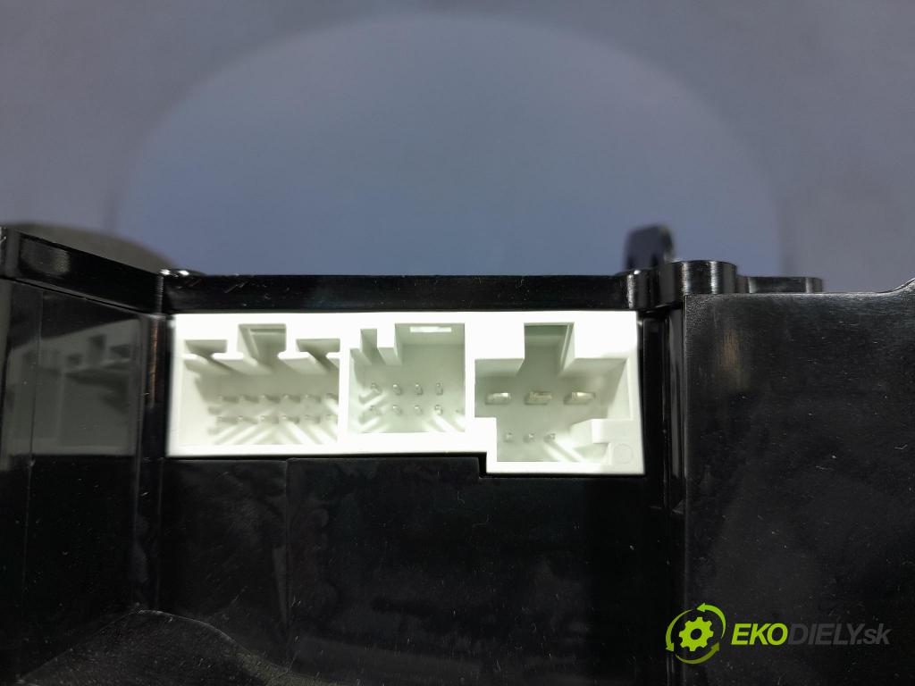 Mercedes A-klasa 2014 Lampy Uvnitř A0009006503