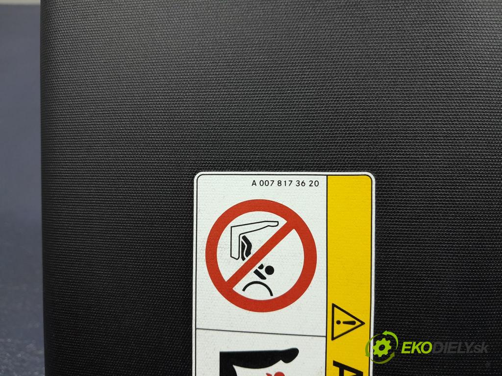 Mercedes A-klasa 2014 kryt slnečná clona A1768100310