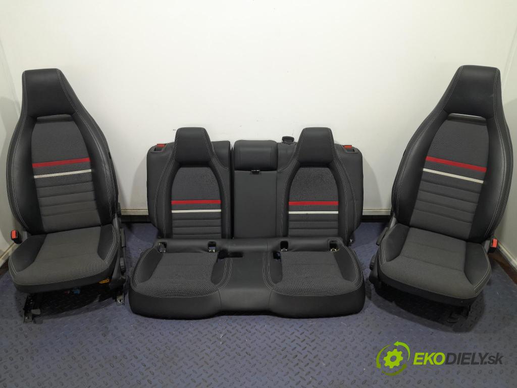 Mercedes A-klasa 2014 sedačke: Soubor.