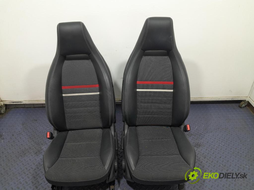 Mercedes A-klasa 2014 sedačke: Soubor.