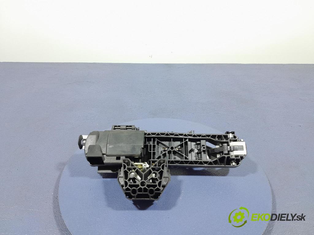 Mercedes A-klasa 2014 rukoväť Predné ľavá A2047601700