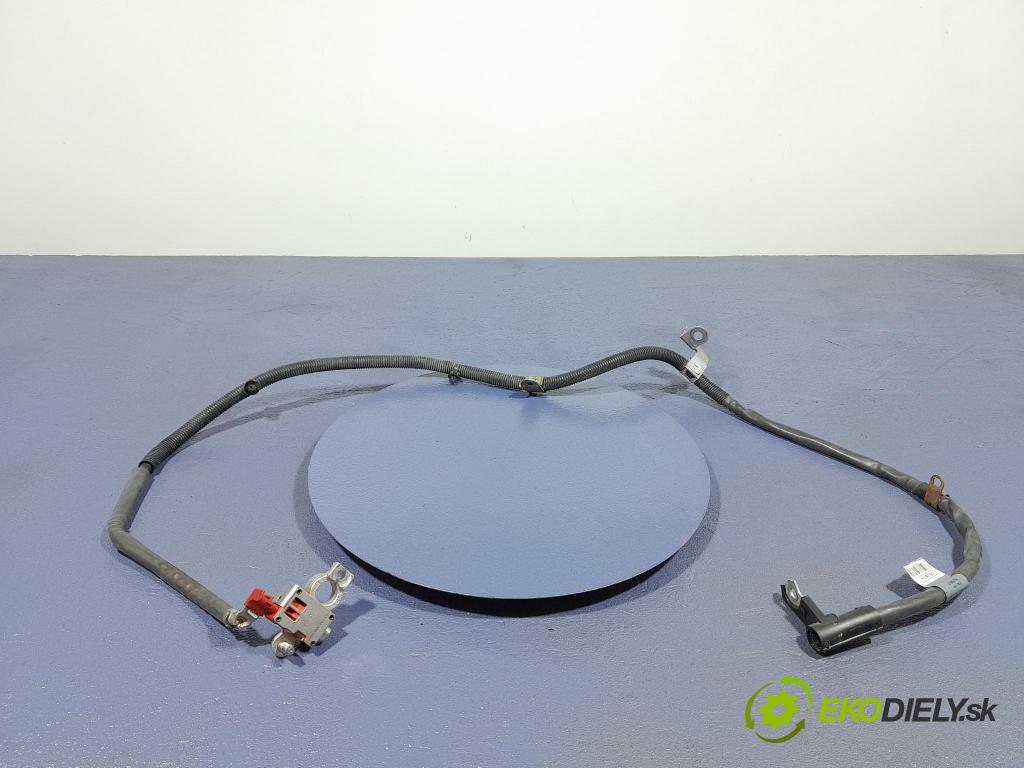 Mercedes A-klasa 2014 inštalácia Elektrický: A2465407732