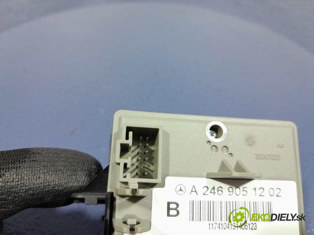 Mercedes A-klasa 2014 Spínač zapaľovania: A2469051202