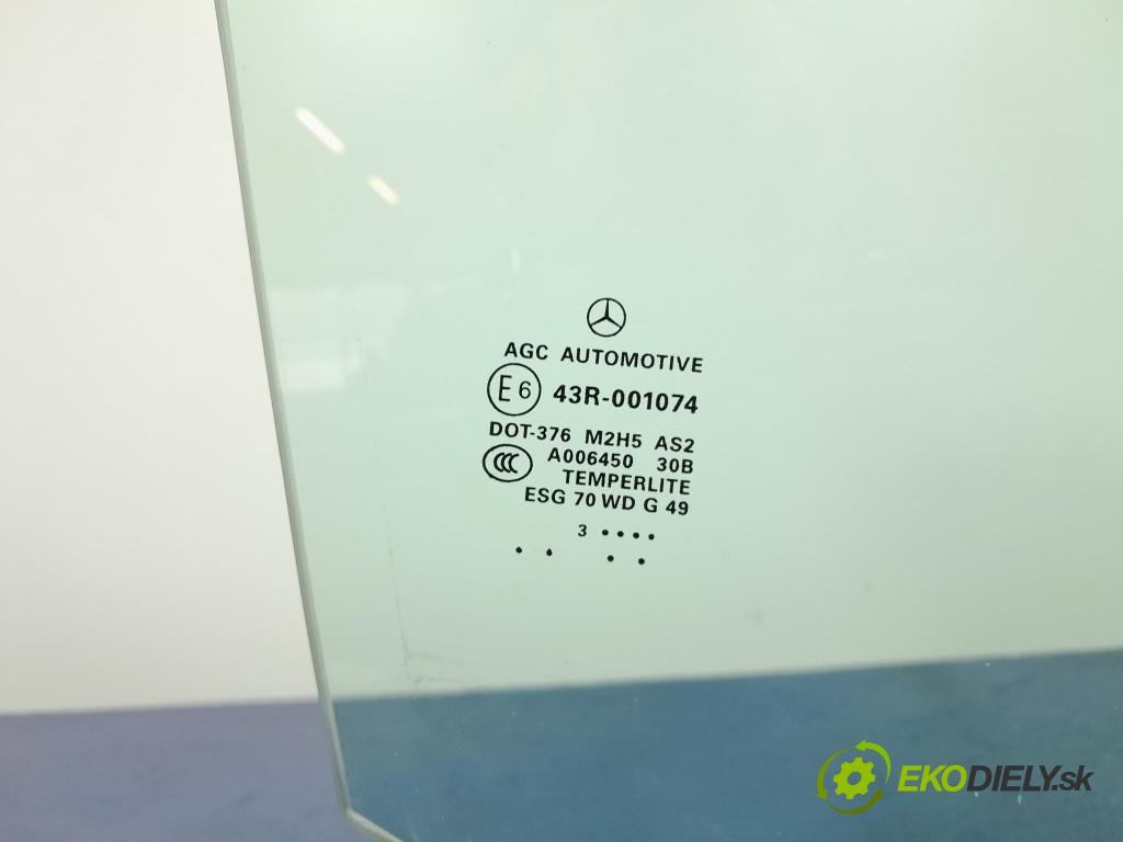 Mercedes GL 2014 sklo dvere Predné Prava: