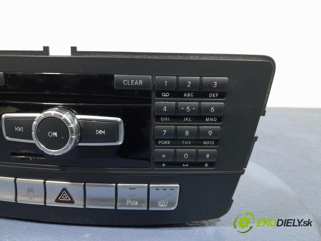 Mercedes GL 2014 Radio I Navigácia: A1669000012